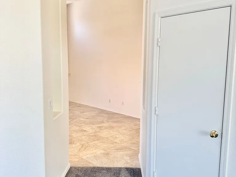 5209 W Taro Ln — Photo 16
