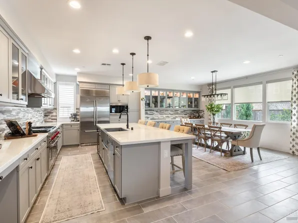 2429 Francisco Avenue, Santa Rosa, CA 95403