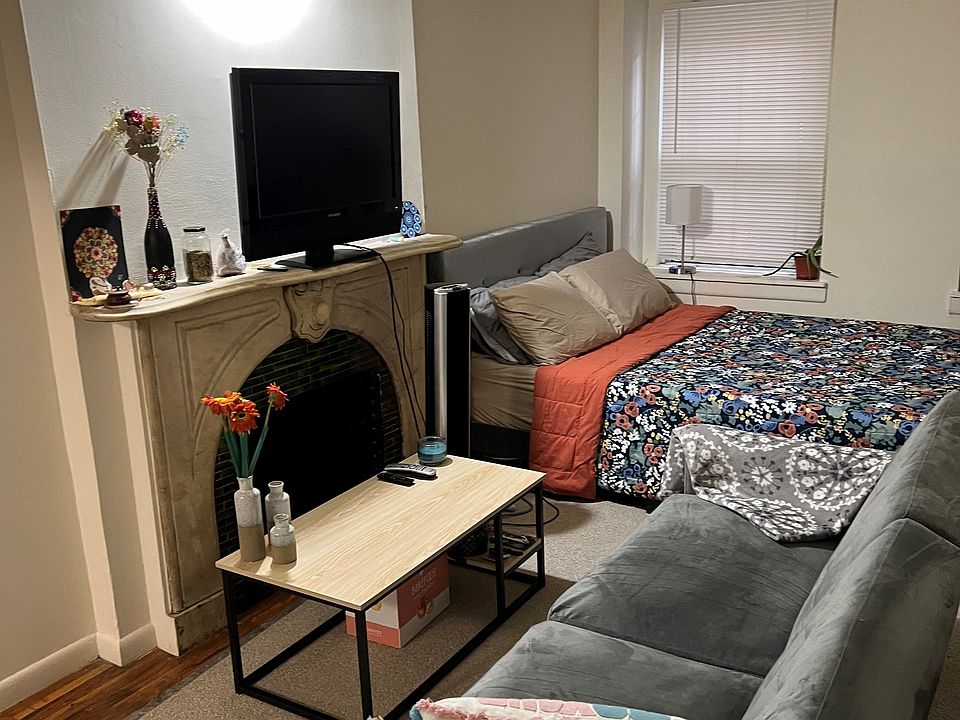 1st image of 313 W 55th St APT 1F