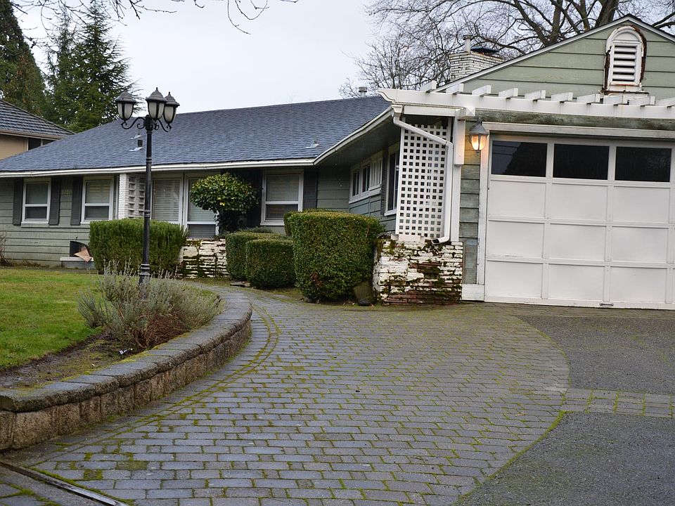 1st image of 1320 100th Ave NE