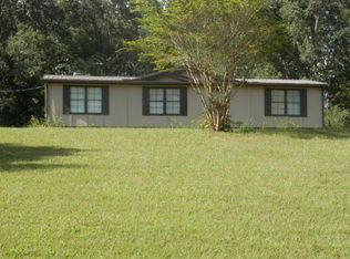 1128 Jeff Davis Rd, Vicksburg, MS 39180