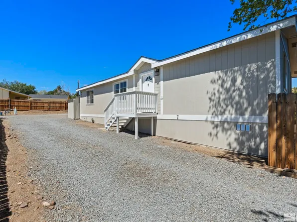 967 Skaggs Cir, Sun Valley, NV 89433