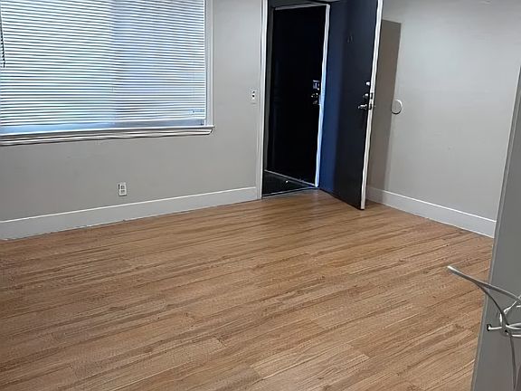 5th image of 525 S Willard Ave #15