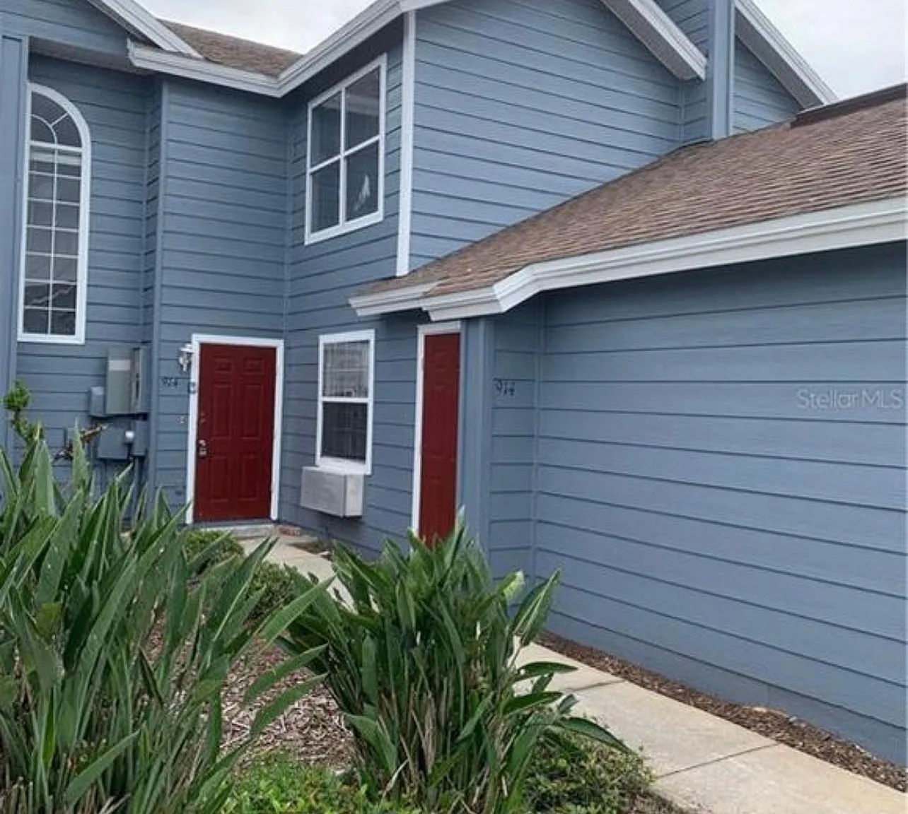 914 Caribbean Dr — Photo 1