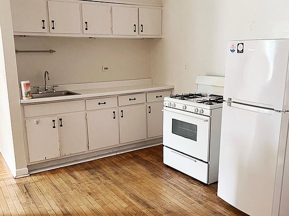 5th image of 915-23 W Waveland Ave #1D