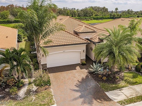 3rd image of 10623 Pistoia Dr