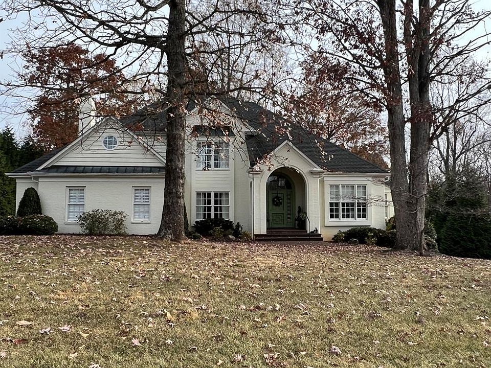 1st image of 112 Meredith Pl
