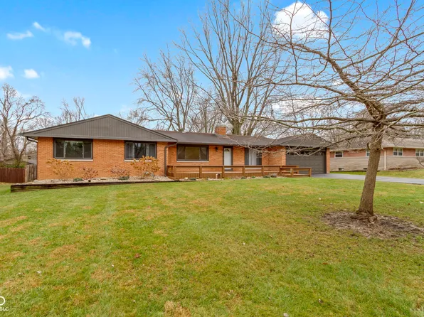 8823 Crestview Dr, Indianapolis, IN 46240
