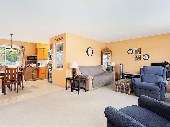 2nd image of 2066 Lawnel Ave