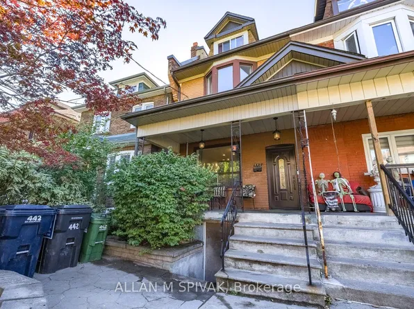 442 Crawford St, Toronto, ON M6G 3J6