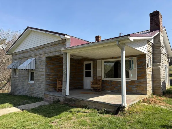 315 Rock Creek Rd, Hillsville, VA 24343