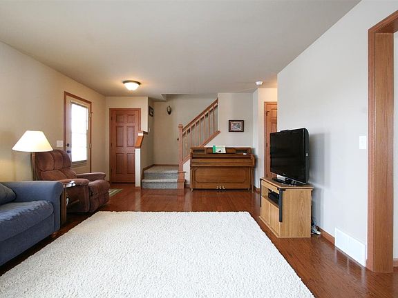 4th image of 9416 Briar Haven Dr
