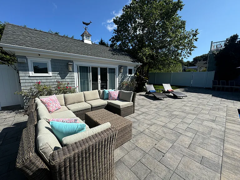 43 Shore Rd — Photo 27