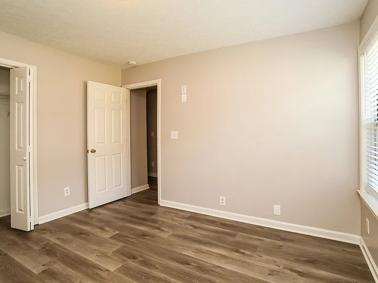 3029 Lexington Ave — Photo 13