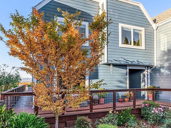 3rd image of 616 Santana Road