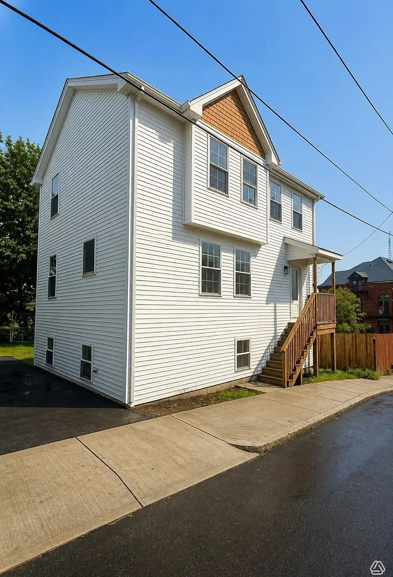 1 bed, 780 sqft, $1,850 — Photo 1