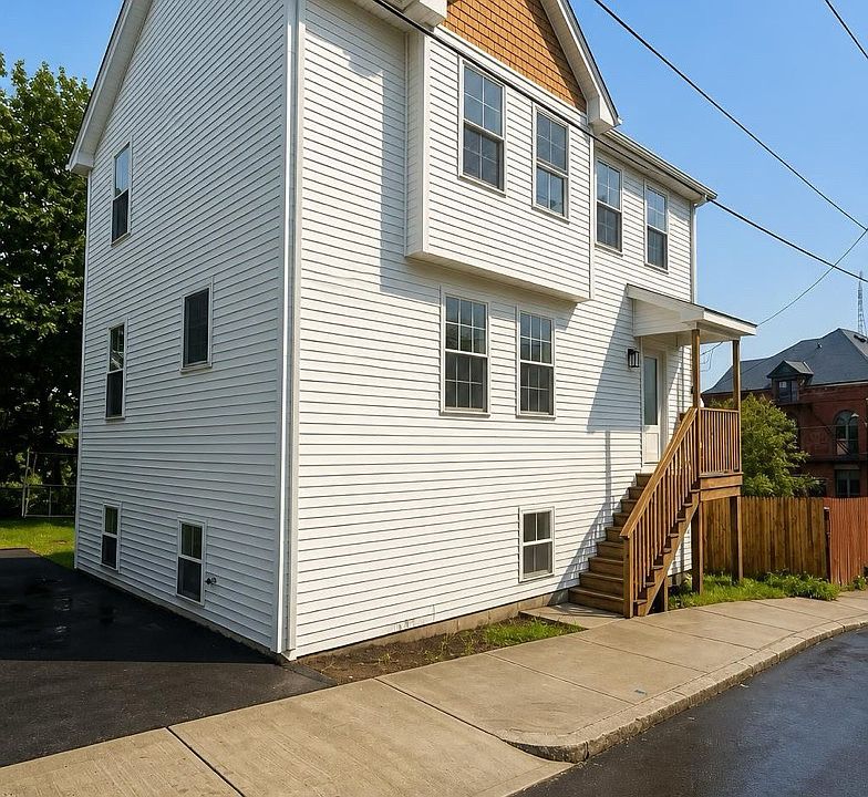 1st image of 11 Benton St #Ll