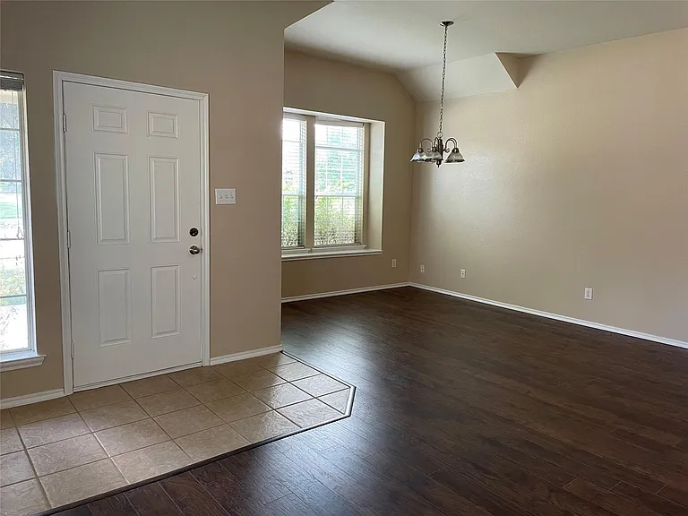 2808 Appaloosa Ct — Photo 2