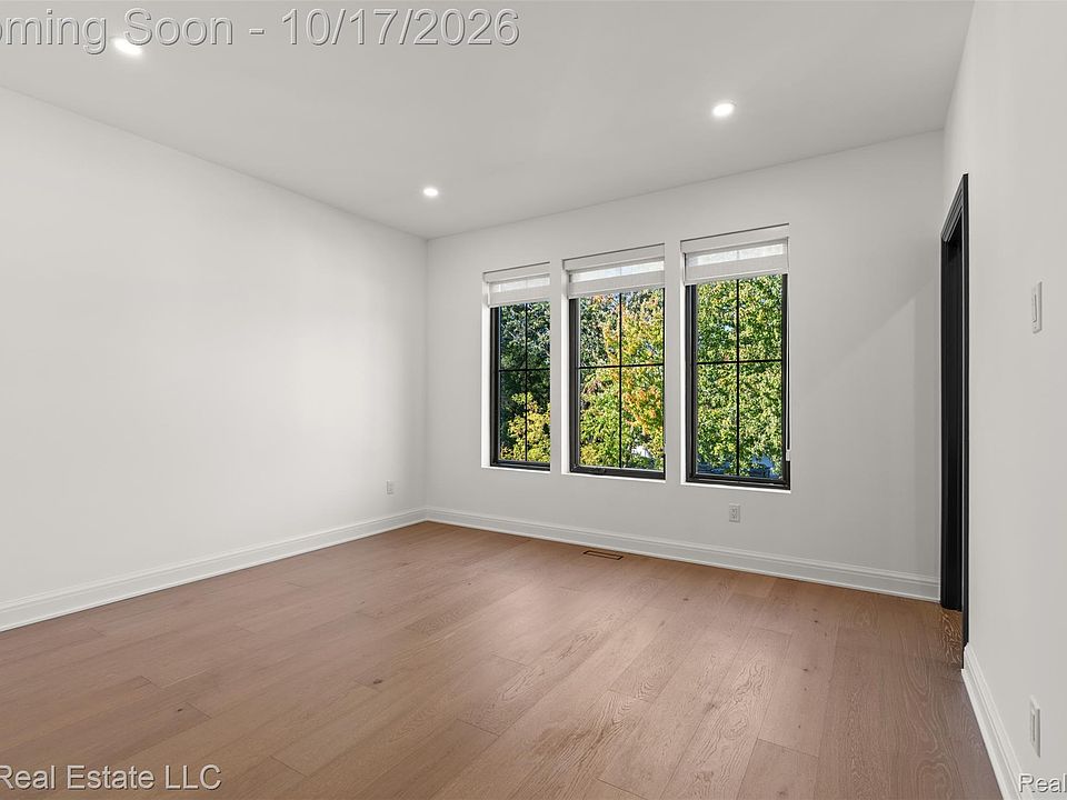 605 E Flint St, photo 21