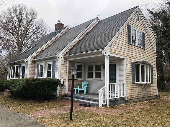 2nd image of 101 Cottonwood Lane