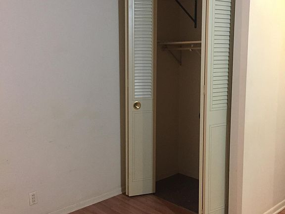 4th image of 501 Joliet St APT 24