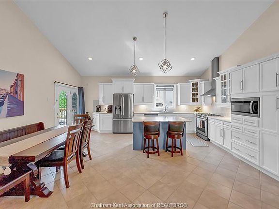 4th image of 45 Morning Glory Ln