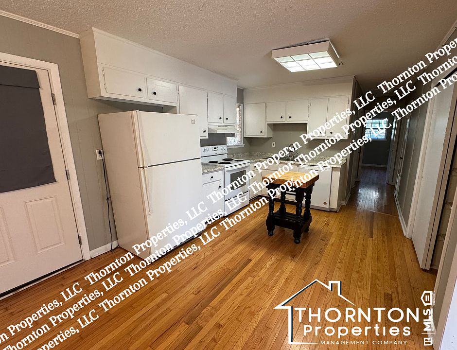 2nd image of 133 Cedar Cir