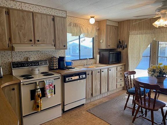 3rd image of 4065 E University Dr Lot 523
