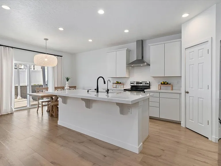 2869 S Drake Ave — Photo 33