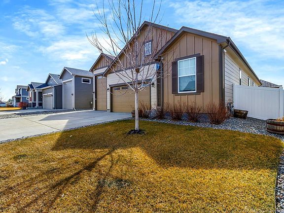 3rd image of 1601 Northcroft Dr