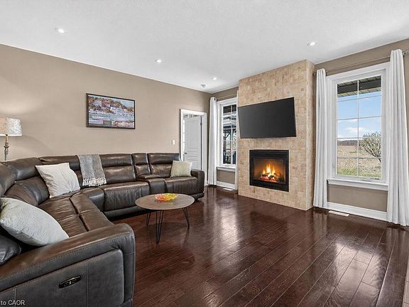 5th image of 58 Forestview Ct