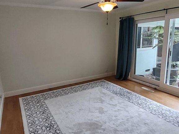 5th image of 8040 Surrey Ln