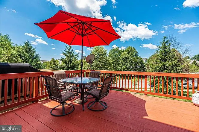 124 Cavenrock Ct — Photo 13