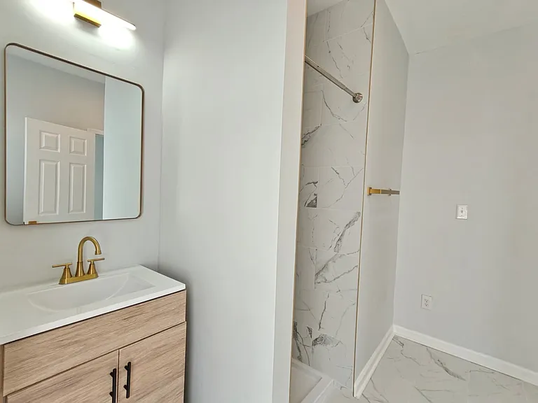 1211 N 56th St — Photo 15