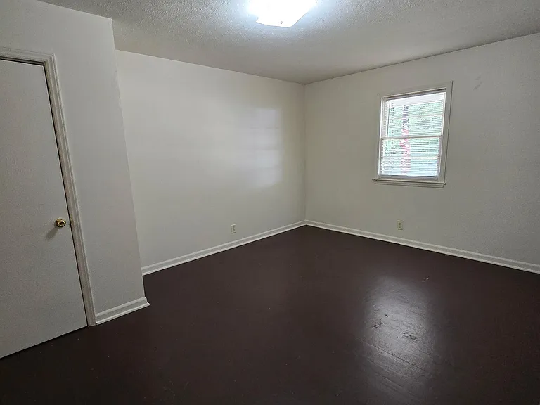 631 Chatham Ave #2 — Photo 2