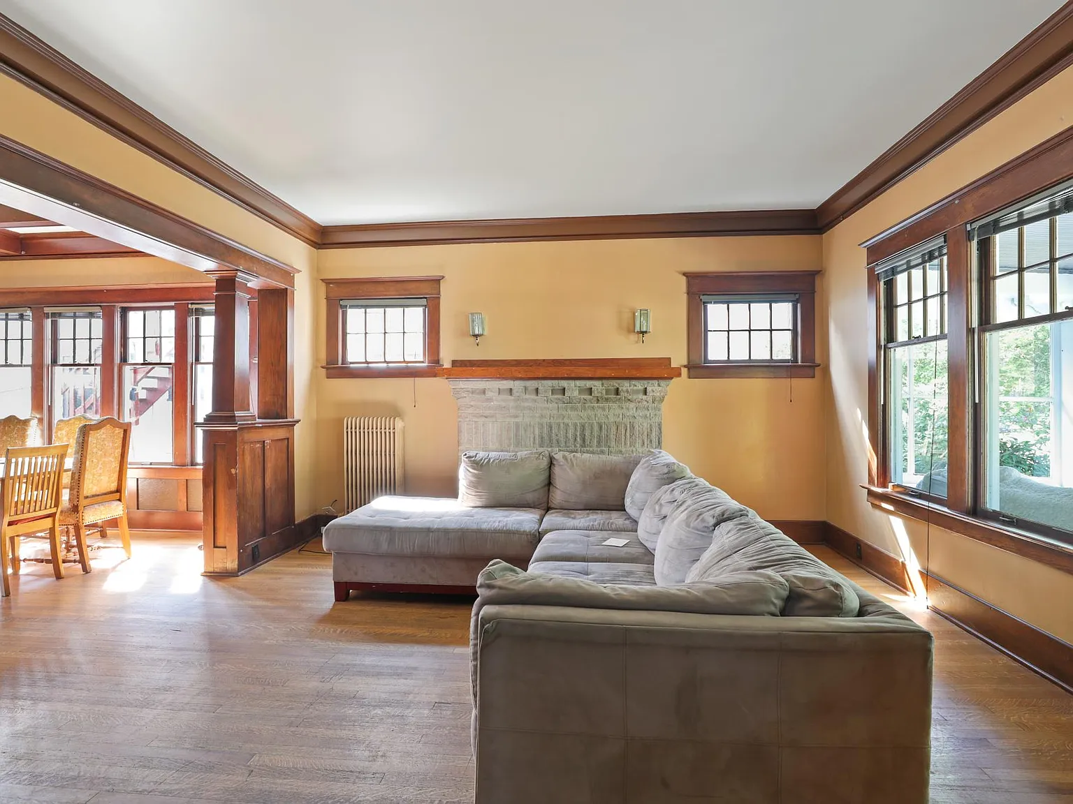 8 bed, 2300 sqft, $11,000 — Photo 3