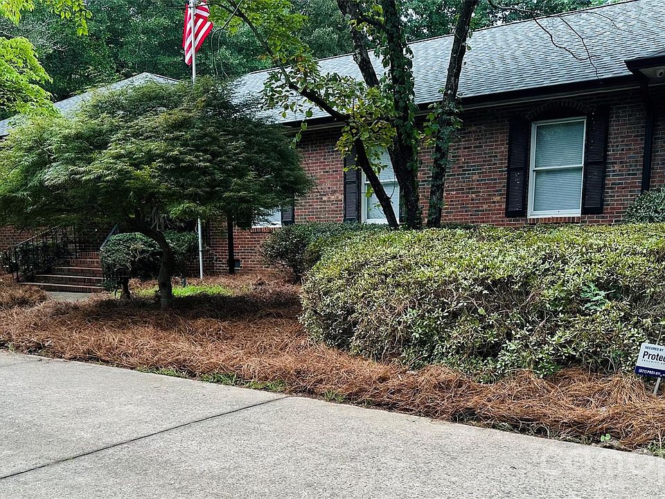 1st image of 111 Forest Hills Dr