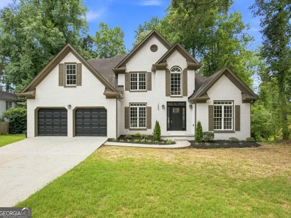 1050 San Lacinto Ln, Lawrenceville, GA 30043