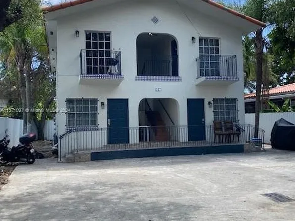 527 SW 13th Ave, Miami, FL 33135
