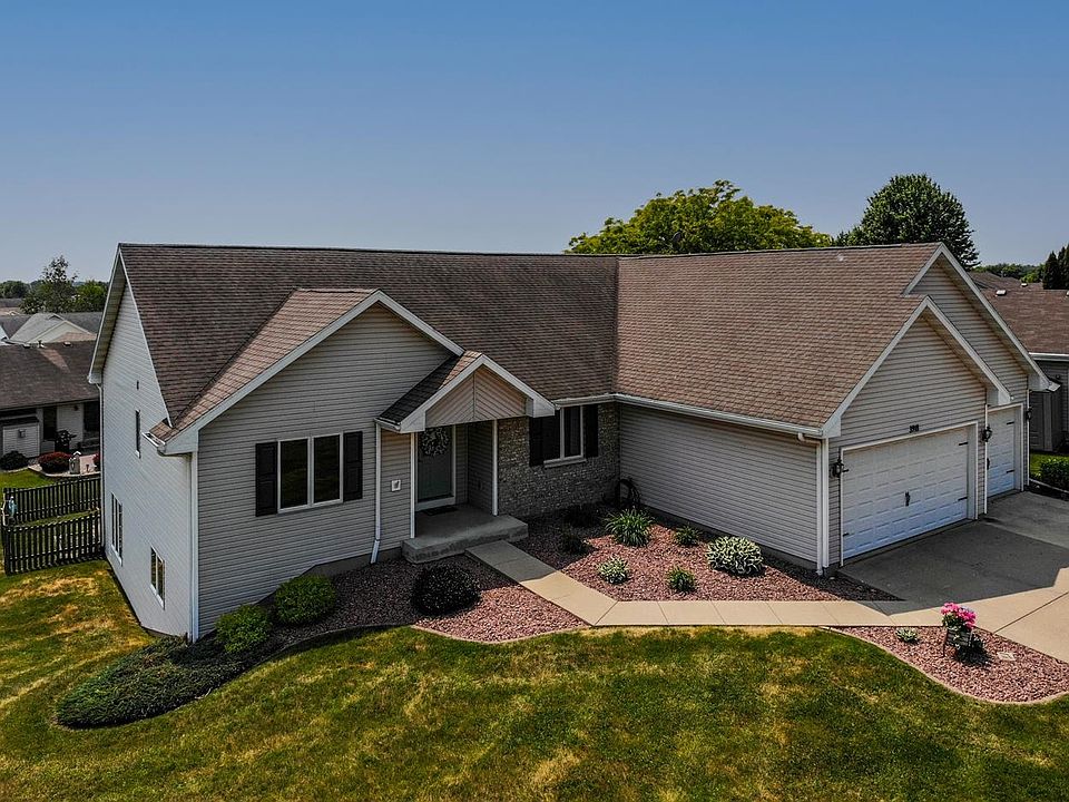 1st image of 3918 Briar Crest Dr