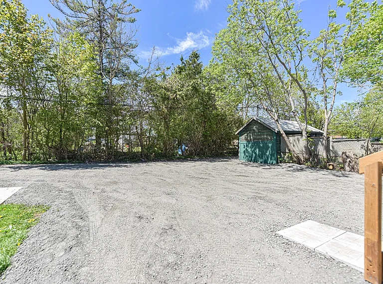 177 Parkview Ave #2 — Photo 3