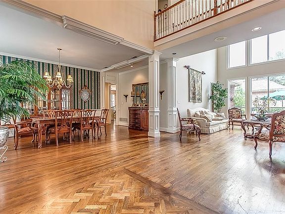 5th image of 5107 Bellerive Dr