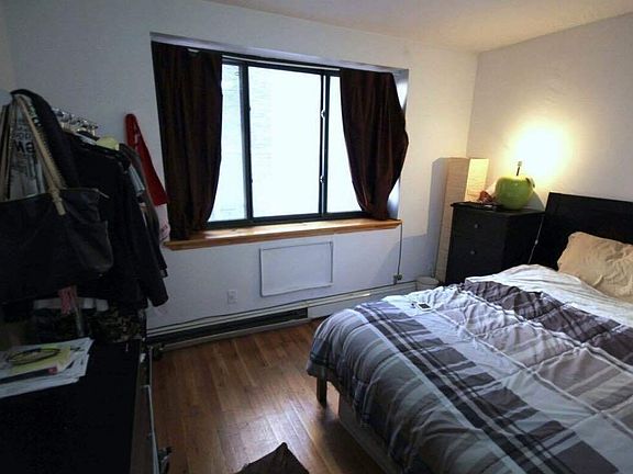 5th image of 608 E 11th St APT 5A