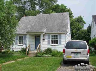 3975 Mildred St, Wayne, MI 48184