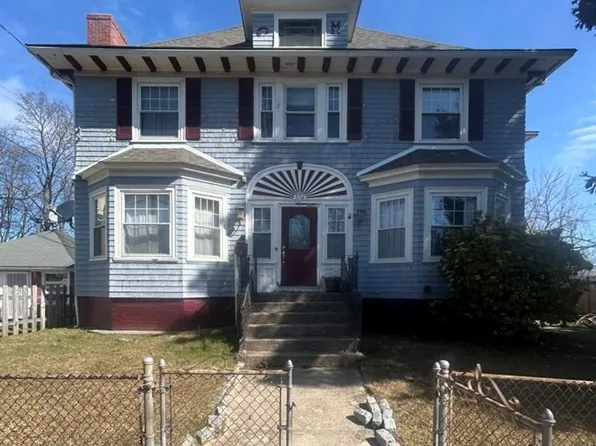 172 Central Ave, East Providence, RI 02914