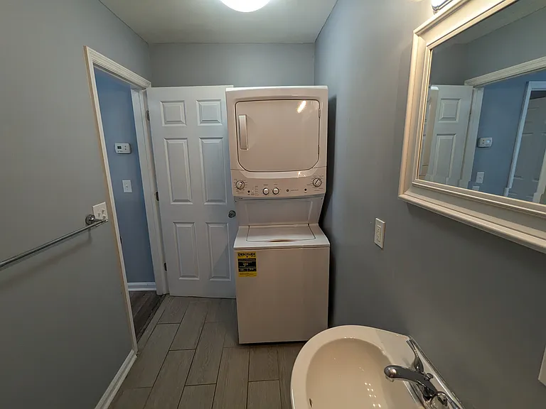 2222 Morena St #B — Photo 9