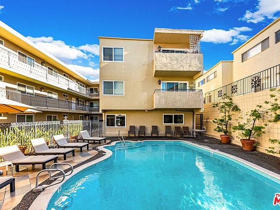 3rd image of 11646 Chenault St APT 1