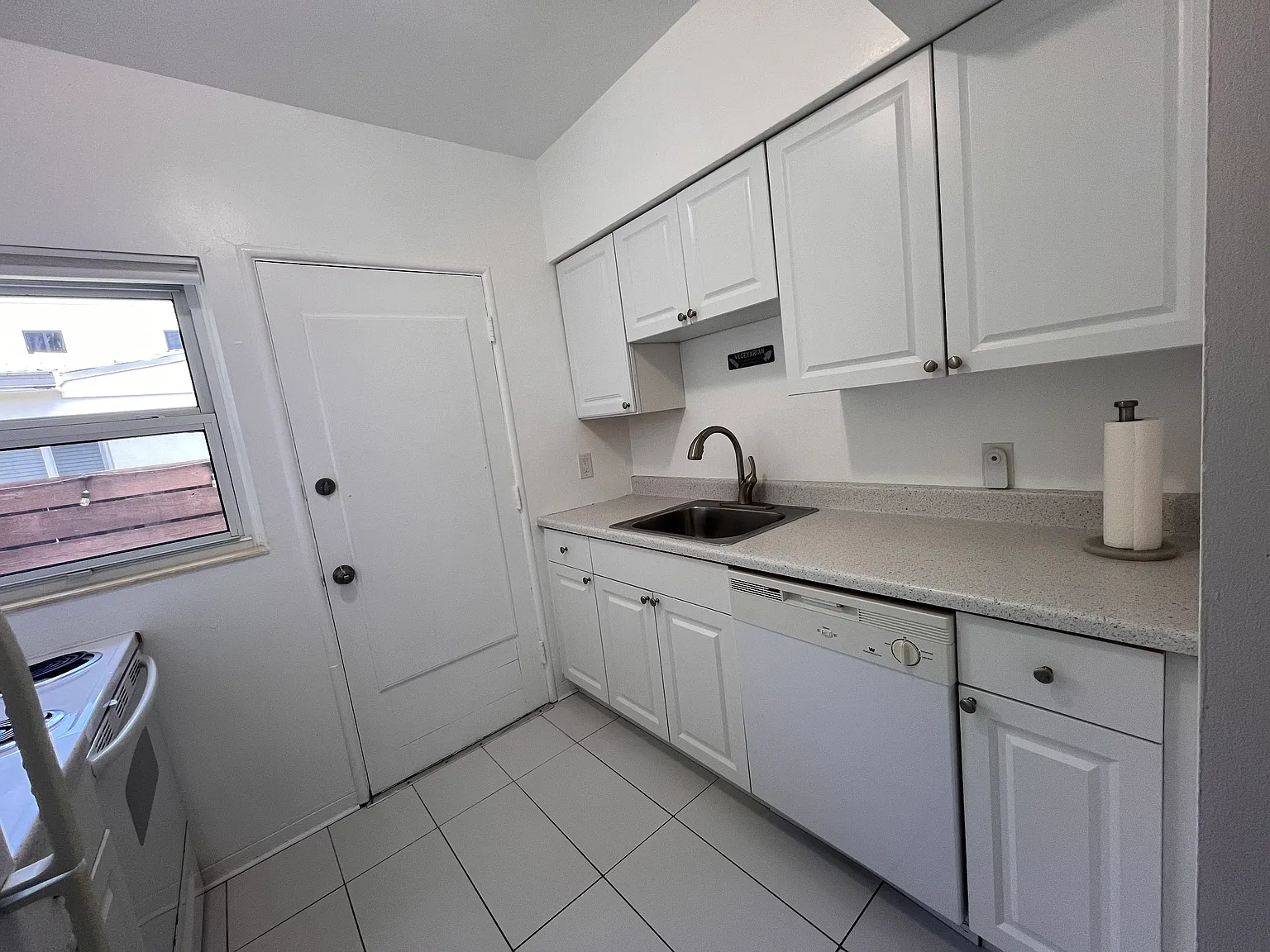1 bed, 650 sqft, $2,250 — Photo 4