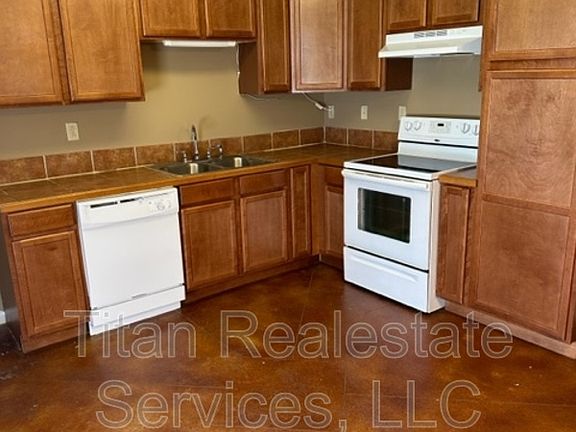 3rd image of 308 S Landry Dr Unit C