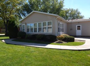 405 14th Ave W, Milan, IL